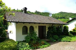 Haus kaufen in 77761 Schiltach, Wohnhaus mit herrlicher Aussicht in Schiltach-Vorderlehengericht