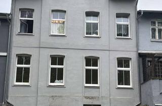 Mehrfamilienhaus kaufen in Moltkeplatz, 19370 Parchim, Mehrfamilienhaus mit 4 WE in Parchim zu verk.