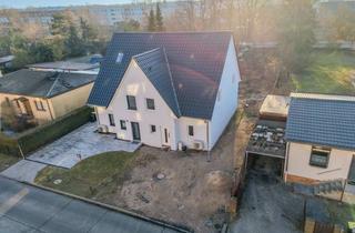 Doppelhaushälfte kaufen in 16515 Oranienburg, Moderne Doppelhaushälfte in naturnaher Lage – Neubau mit Gestaltungsspielraum