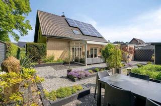 Einfamilienhaus kaufen in 46446 Emmerich, Elten - freistehendes Einfamilienhaus zum Einzug bereit !