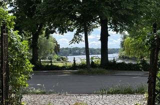 Haus kaufen in Imchenplatz, 14089 Kladow, 1. Reihe am Wannsee mit Seeblick