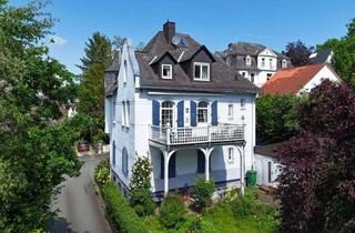Einfamilienhaus kaufen in 35683 Dillenburg, Gründerzeitliches Einfamilienhaus mit Doppelgarage und Wilhelmsturmblick aus jeder Etage