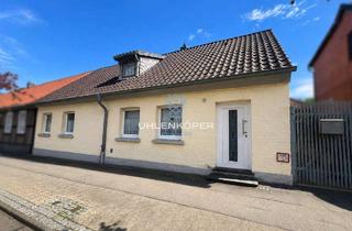 Haus kaufen in 29525 Uelzen, RESERVIERT: Raum für Visionen - Grundstück mit Hauptgebäude und Nebengebäude in zentraler Lage