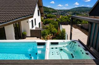 Haus kaufen in 57555 Mudersbach, PROVISIONSFREI – Exklusives Wohnhaus mit Einliegerwohnung, Swim-Spa und Panoramablick