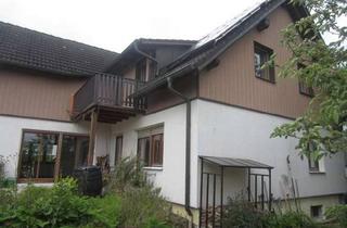 Haus mieten in 84174 Eching, Ruhig gelegenes Haus mit großem Garten zwei abgeschlossene Wohnungen in Hanglage
