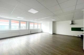 Büro zu mieten in 38226 Lebenstedt, Helle Bürofläche - zentrale Lage nahe der Stadtpassage