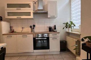 Immobilie mieten in 38106 Braunschweig, 2 Zi Whg, möbliert, EG, komplett ausgestattet, Große Wohnküche, Wohnzimmer, Schlafzimmer, Waschma...