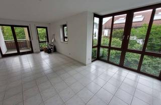 Wohnung kaufen in 82515 Wolfratshausen, Ruhige 2 Zimmerwohnung mit freien Blick mitten in Wolfratshausen