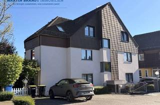 Wohnung kaufen in 65510 Idstein, ÜBER DEN DÄCHERN VON IDSTEIN! Sonnige Dachgeschosswohnung mit Einbauküche, Kamin + Balkon
