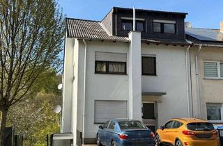 Wohnung kaufen in 66333 Völklingen, Eigentumswohnung mit Terrasse in zentraler Lage von Geislautern