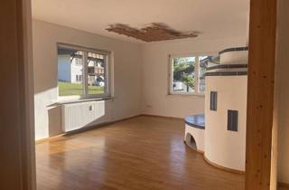 Wohnung mieten in 77784 Oberharmersbach, große renovierte 4-Zimmer-Wohnung mit EBK, Kachelofen und 2 Balkonen, zentral gelegen
