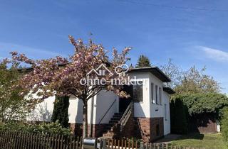 Doppelhaushälfte kaufen in 12683 Berlin, Provisionsfrei: Gepflegte DHH in Top-Lage Biesdorf - 160m² Gesamtfläche