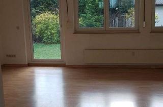 Wohnung mieten in Unteres Kleinodsfeld 11, 98646 Hildburghausen, Großzügige 4 Zimmer Wohnung auf 2 Etagen