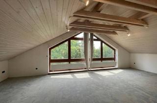 Einfamilienhaus kaufen in 84030 Ergolding, Freistehendes Haus mit Garten: Viel Raum und Potenzial für Ihre kreativen Ideen.