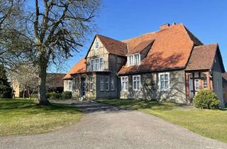 Haus kaufen in 18337 Marlow, Historischer Gutshof mit Wohnhaus und Nebengebäuden