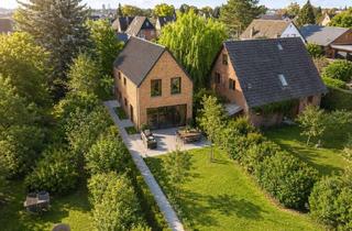 Grundstück zu kaufen in 30455 Badenstedt, Hier entsteht Ihr neues Zuhause. Ca. 370 m² Baugrundstück in geschützter, ruhiger Lage.