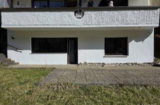 Wohnung kaufen in 78713 Schramberg, Nette 2 1/2 Zimmer-Wohnung mit Blick in die Natur!