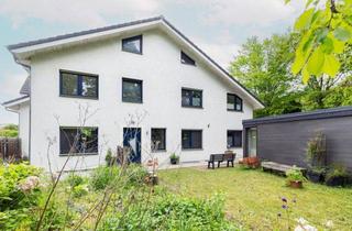 Haus kaufen in 49186 Bad Iburg, Platz für Ideen - Großzügiges Zweifamilienhaus mit Apartment in zentraler Lage von Bad Iburg