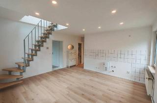 Wohnung kaufen in 13509 Berlin, Berlin - Frisch renovierte, exklusive Maisonettewohnung mit Galerie, Kamin