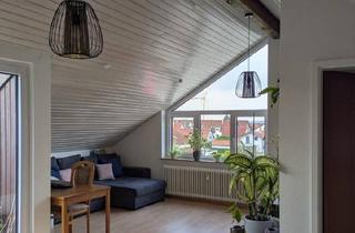 Wohnung kaufen in 72116 Mössingen, Mössingen - Schöne 2,5-Zimmer-Dachgeschosswohnung mit herrlicher Aussicht