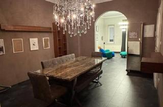 Wohnung kaufen in 75175 Pforzheim, Pforzheim - Provisionsfreie 3-Zimmer-Altbauwohnung Denkmalgeschützt