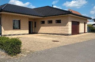 Einfamilienhaus kaufen in 49610 Quakenbrück, Quakenbrück - Einfamilienhaus Bungalow mit ausgebautem Dachgeschoss Hakenkamp