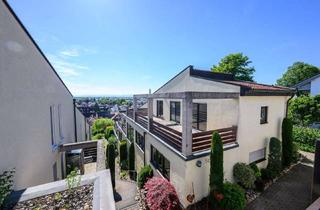 Haus kaufen in 79336 Herbolzheim, Herbolzheim - Panoramablick inklusive: Großzügiges Zuhause mit Hauscharakter und drei Terrassen