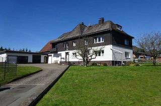 Haus kaufen in 59964 Medebach, Medebach - Gepflegtes Wohnhaus mit Scheune und Garagen in wunderschöner Lage
