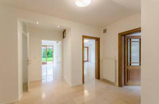 Wohnung kaufen in Schongauerweg 8C, 46399 Bocholt, Villa Schongauer Weg - Stilvolles Wohnen mit eigenem Garten, Kamin und besonderem Wohngefühl