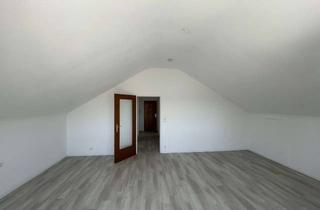 Wohnung mieten in 73760 Ostfildern, Helle DG‑Wohnung mit Balkon & EBK sowie Alb-Blick – frisch teilrenoviert, ideal für Berufstätige