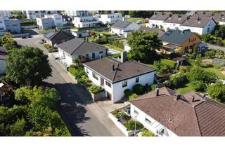Haus kaufen in Christian-Pfender-Straße, 66482 Zweibrücken, Freistehender Bungalow in Bestlage von Zweibrücken – Wintergarten, Kamin und sonniger Garten