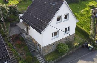 Einfamilienhaus kaufen in 51766 Engelskirchen, Charmantes freistehendes Einfamilienhaus mit Garten in ruhiger Lage von Engelskirchen-Wiehlmünden