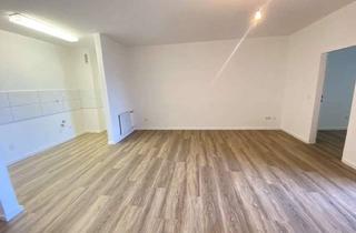 Wohnung mieten in 33719 Heepen, Renovierte Single-Wohnung mit Loggia