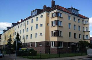Wohnung mieten in Wefelsestr. 16, 30419 Herrenhausen, Modernisierte 3-Zimmer-DG-Wohnung auf 94m² Grundfläche mit EBK in Herrenhausen