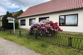 Einfamilienhaus kaufen in 18249 Warnow, Einfamilienhaus in Warnow mit großem Grundstück und Einliegerwohnung
