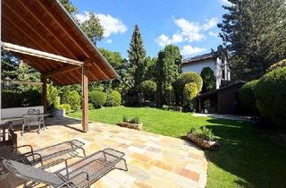 Villa kaufen in 85521 Ottobrunn, Charmante Walmdachvilla im Landhausstil mit Kamin, Sauna & idyllischem Garten!