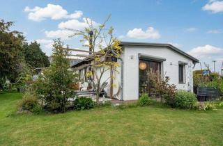 Haus kaufen in 24398 Brodersby, Ihr Rückzugsort an der Ostsee – stilvoll modernisiert mit Gartenidylle und viel Potenzial