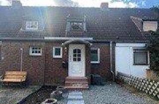 Reihenhaus kaufen in 23569 Lübeck, Lübeck - Mittelreihenhaus mit Garten, Garagen und Stellplätzen