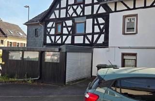 Doppelhaushälfte kaufen in 56335 Neuhäusel, Neuhäusel - Charmantes Fachwerkhaus in Neuhäusel
