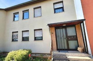 Haus kaufen in 71067 Sindelfingen, Sindelfingen - 2-FH in Sindelfingen - Reihenmittelhaus mit Garage und großem Garten