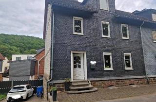 Haus kaufen in 57572 Niederfischbach, Niederfischbach - Schönes, gepflegtes Haus für eine Familie