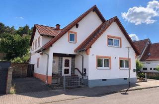 Wohnung kaufen in 67663 Kaiserslautern, Kaiserslautern - Großzügige Eigentumswohnung im Erdgeschoss mit Garten und sonniger Terrasse
