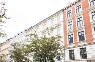 Wohnung kaufen in 22763 Ottensen, Ottensen: Moderne trifft Altbau - ETW mit Wohnküche und Balkon in Top-Lage