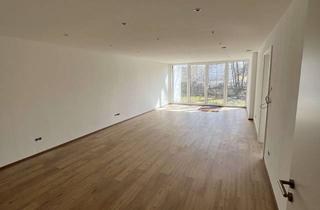 Wohnung mieten in Johannes-Haag-Straße 19, 87600 Kaufbeuren, Stilvolle 2‑Zimmer‑Erdgeschosswohnung in Kaufbeuren – kernsaniert, mit Garten, Einbauküche und Fußbo