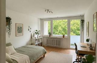 Wohnung mieten in Finkenweg, 85540 Haar, Renoviertes WG-Zimmer mit Balkon | 15 Minuten zum Marienplatz