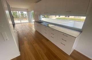 Wohnung mieten in Friedrich-Distel-Straße 17, 88316 Isny, Lichtdurchflutete 3,5 Zi EG WHG mit Einbauküche und großer Terasse und Garten