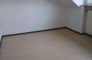 Wohnung mieten in Bonner Straße 108, 53773 Hennef, Alltagstaugliche 3-Zimmer-Wohnung in Hennef-Geistingen