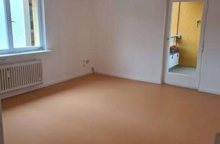 Wohnung mieten in Askanierring 61, 13585 Spandau, 2-Zimmer-Wohnung, Balkon, EBK in Berlin- Spandau