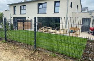 Haus mieten in Wasserfallweg 21, 73340 Amstetten, Neuwertige Doppelhaushälfte in Amstetten zur Miete ab sofort