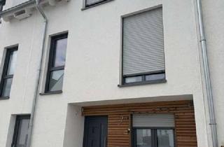 Haus mieten in Mondrautenstraße 10, 38108 Braunschweig, Modernes Reihenmittelhaus mit Garten, Balkon & Stellplatz – Bezug ab 01.08.2026